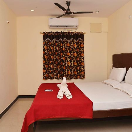 Krish Residency Hotel Madurai Bagian luar foto