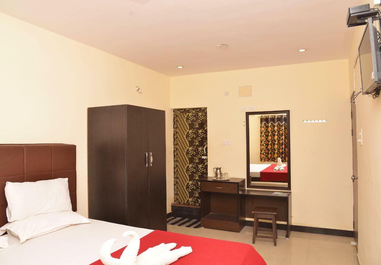 Krish Residency Hotel Madurai Bagian luar foto